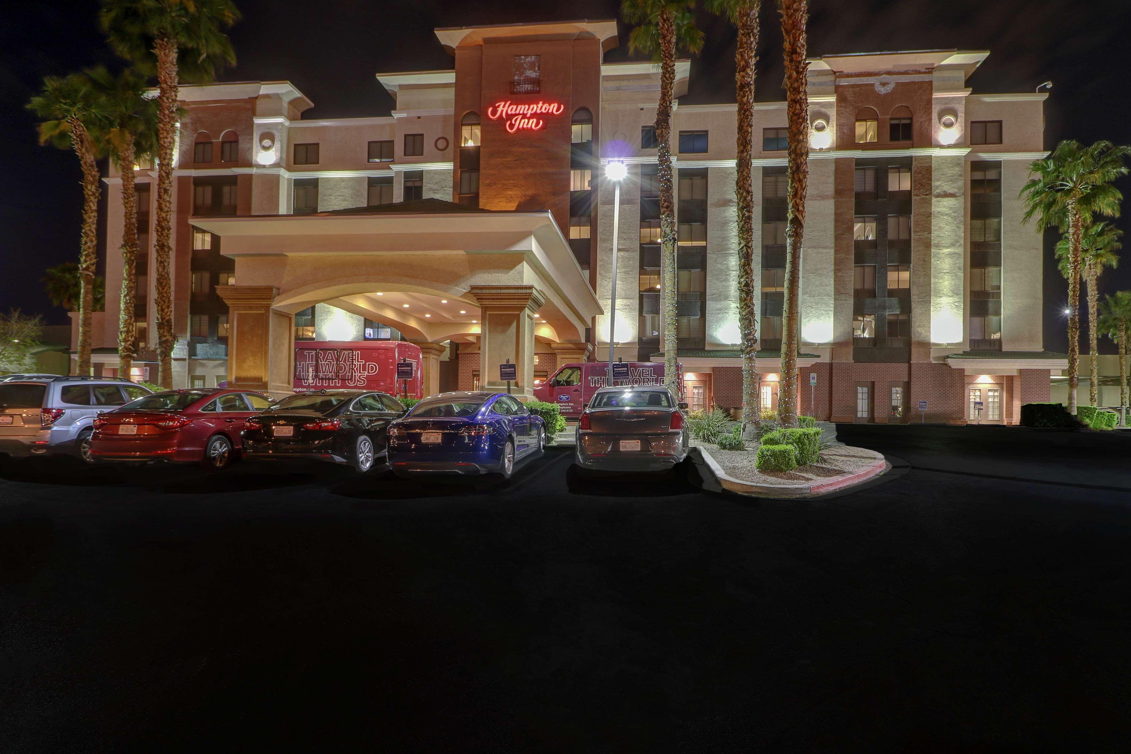 Hampton Inn Tropicana Las Vegas Extérieur photo